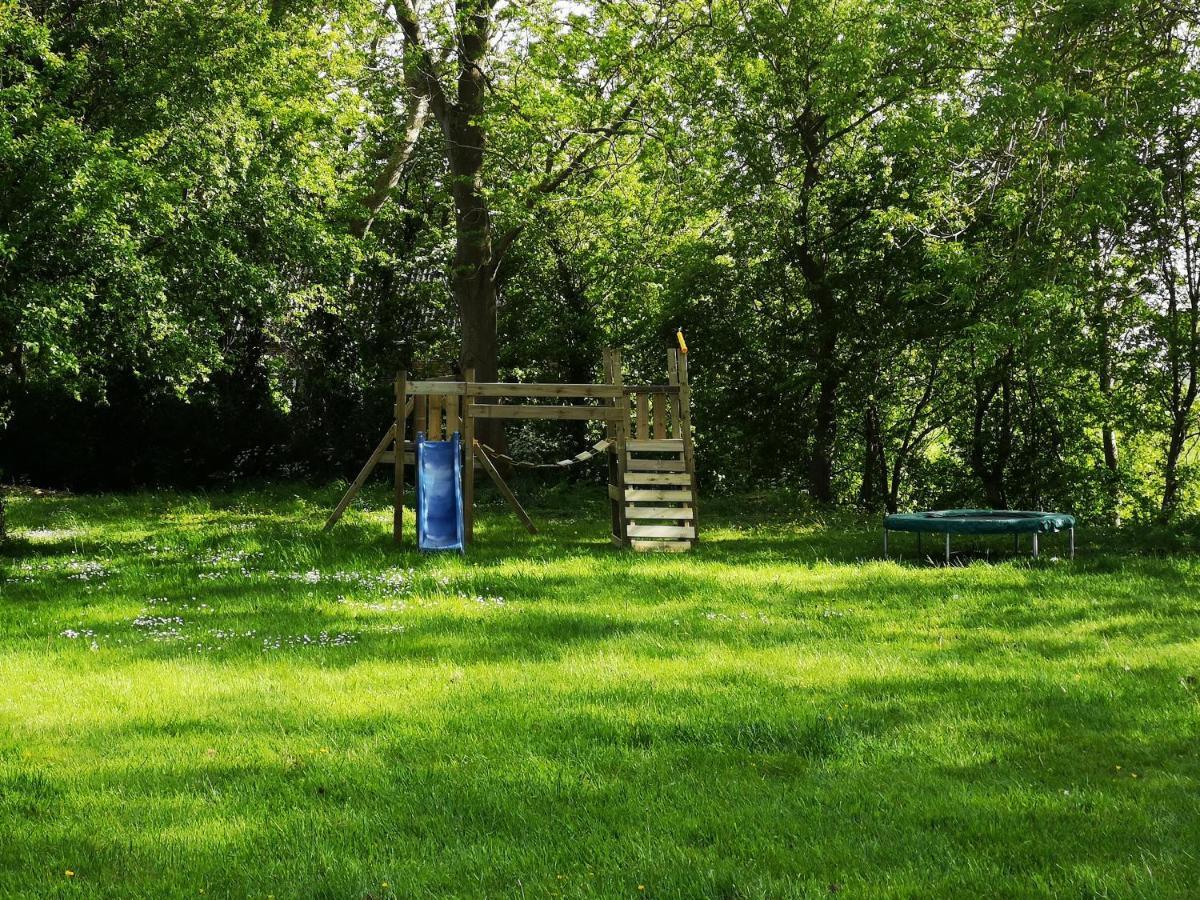 Landhaus Kaisershof - Ferienwohnungen Auf Dem Land Schillig Buitenkant foto